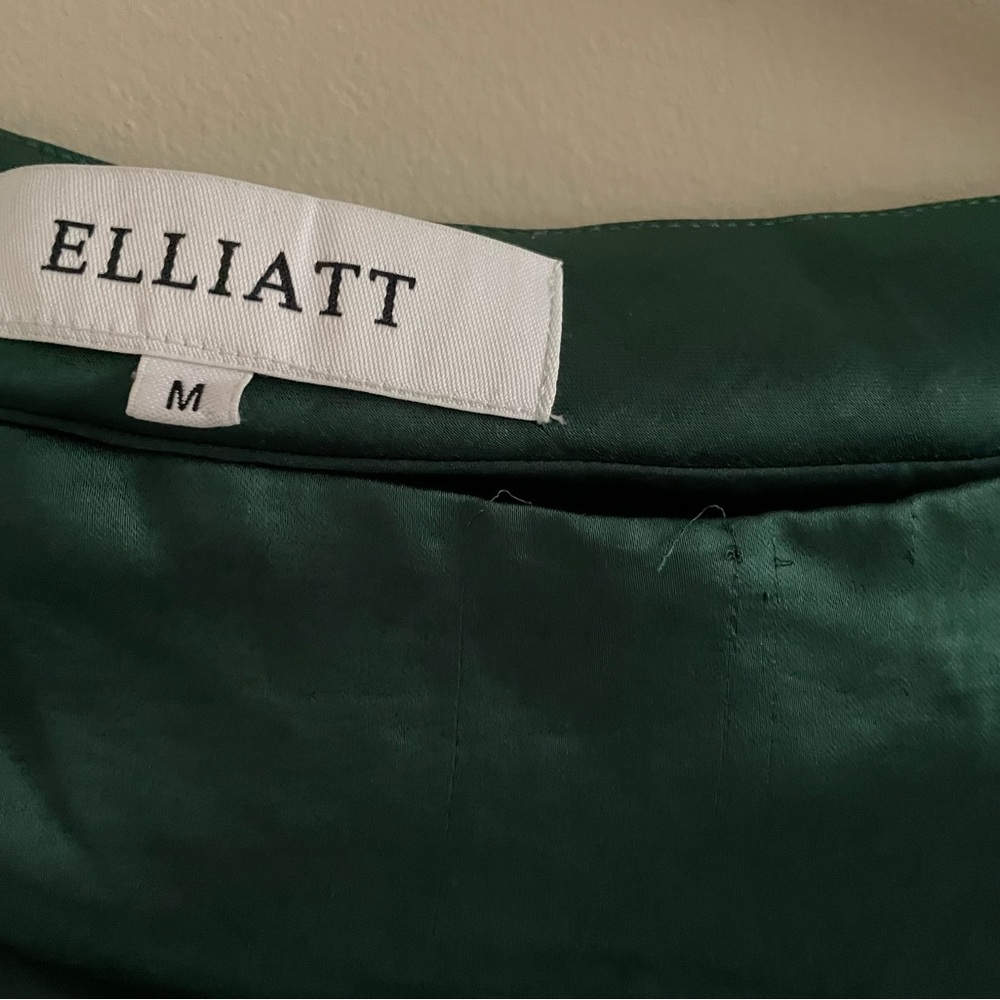 New! Elliatt Asymmetrical Ruched One-Shoulder Green Cocktail Dress - Picture 4 of 8